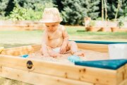 Plum Sandkasten aus Holz mit Aufbewahrungsbox