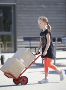 Winther MINI Sackkarre für Kinder (2-4 Jahre) – Ergonomische Transportkarre für kleine Helfer – Ideal für Kaufladen und Spielplatz